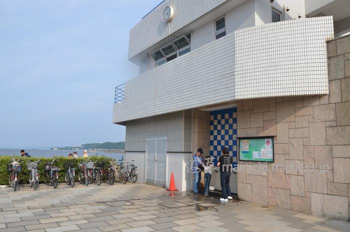 管理事務所横の洗い場