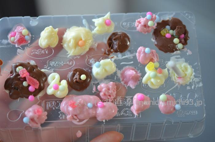 家にあったチョコペン2本をプラス
